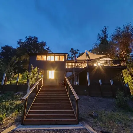 Rivers Breeze Relaxing Riverside Cabin With Private Suite Kayaks
